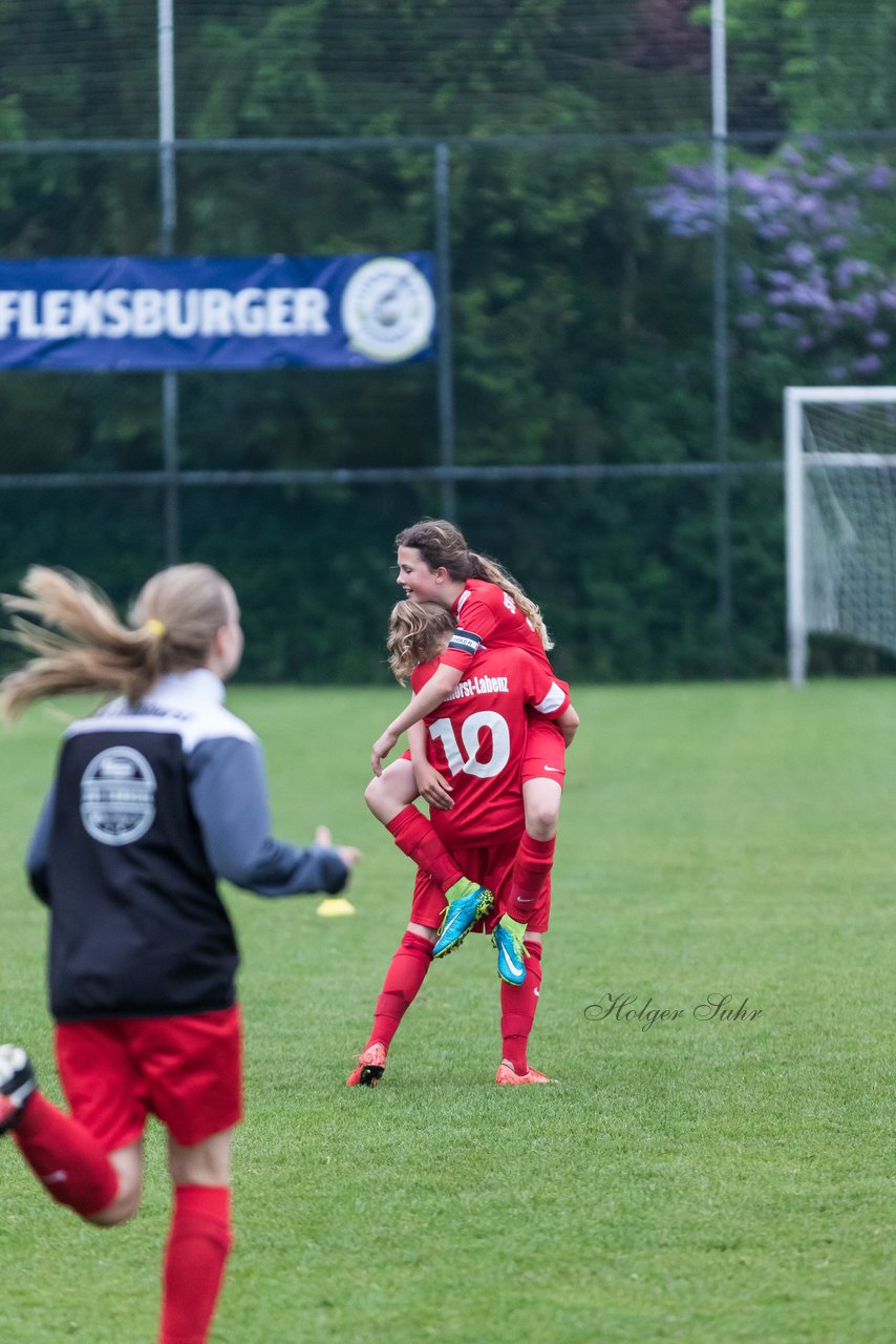 Bild 353 - wCJ SV Steinhorst/Labenz - VfL Oldesloe : Ergebnis: 18:0